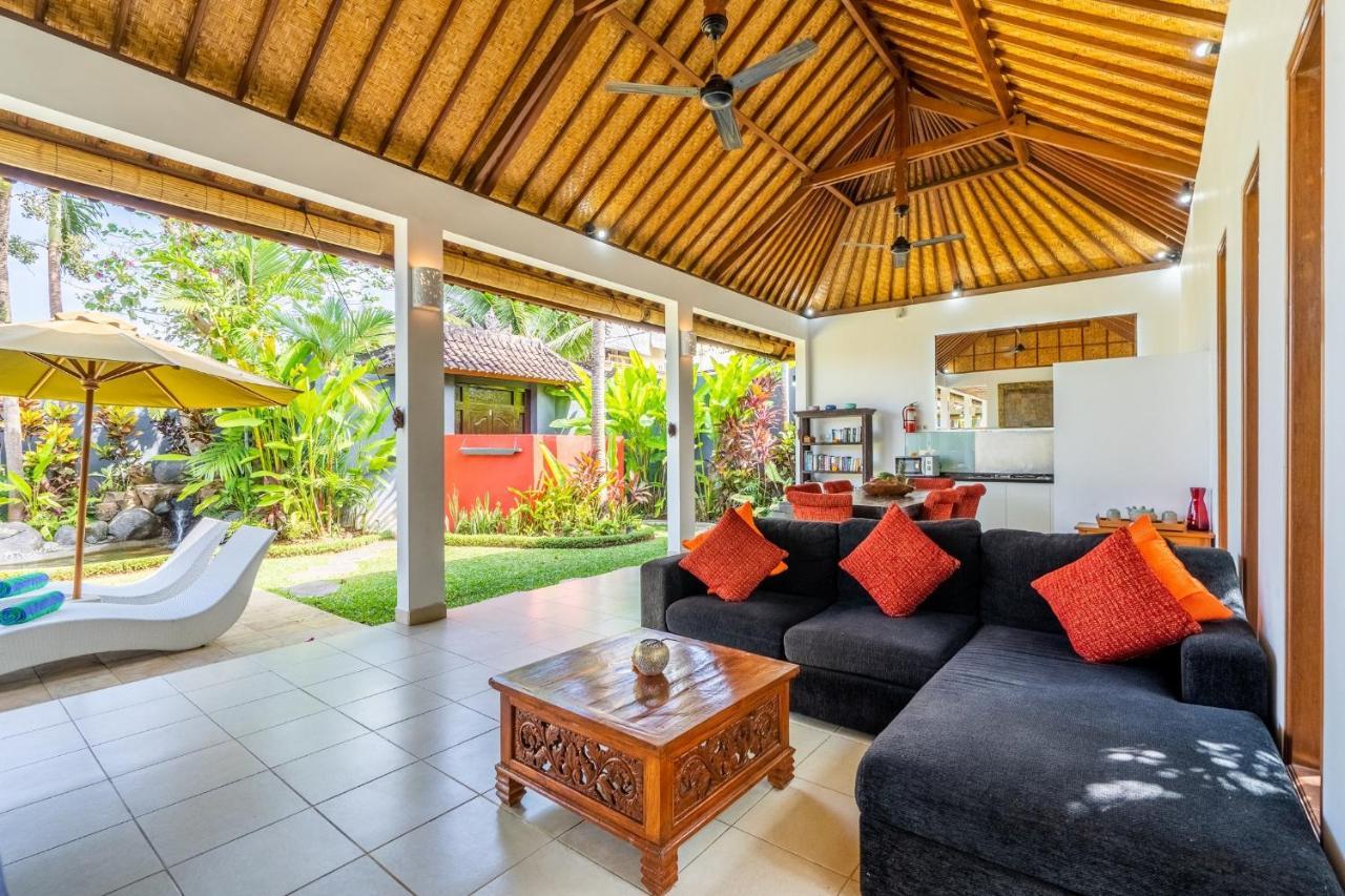 Romantica Villa Ubud Exterior photo